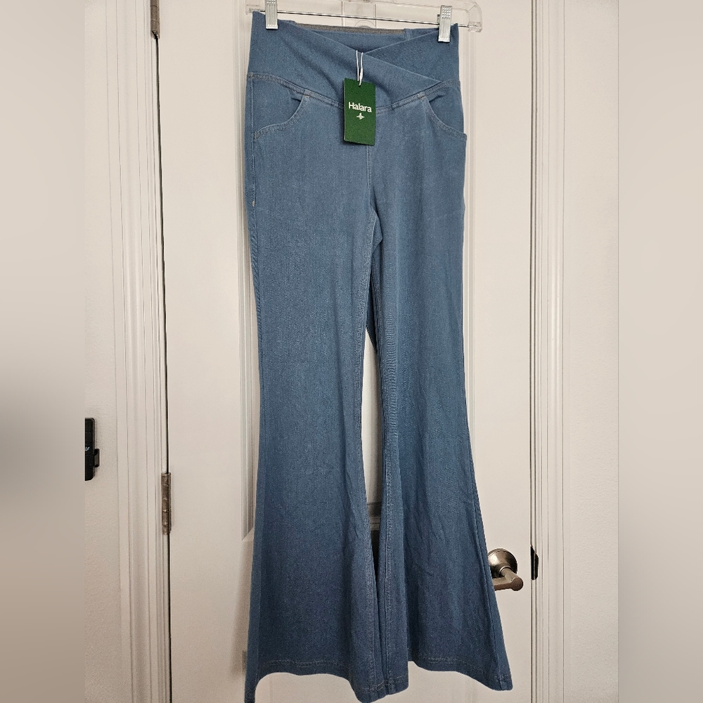 Halara Flex High Waisted Crossover Jeans XS Petite Flare Denim Pockets - Picture 3 of 7